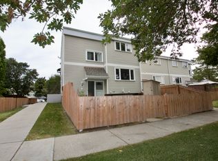 8F Castle Ter NW, Edmonton, AB T5X2E6