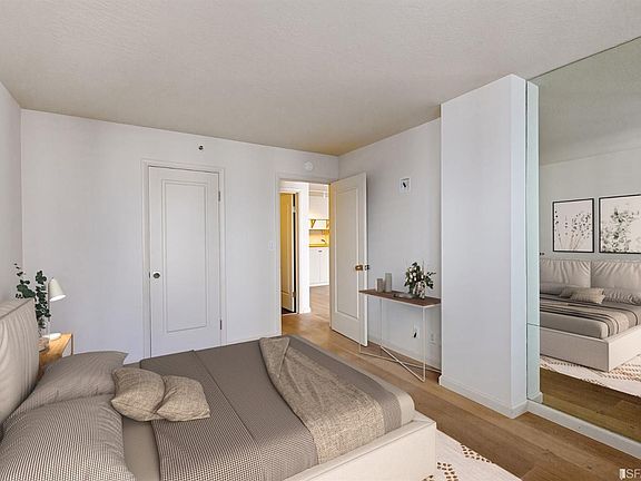 4th image of 900 Bush St #702