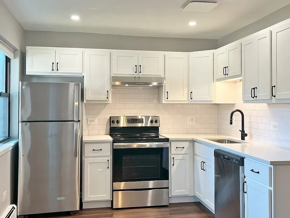 516 Des Plaines Ave.