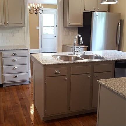 4th image of 345 Douglas St #47