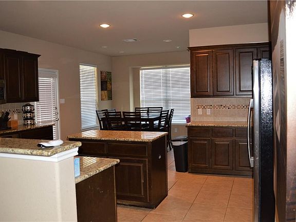3rd image of 20905 Bellerive Dr