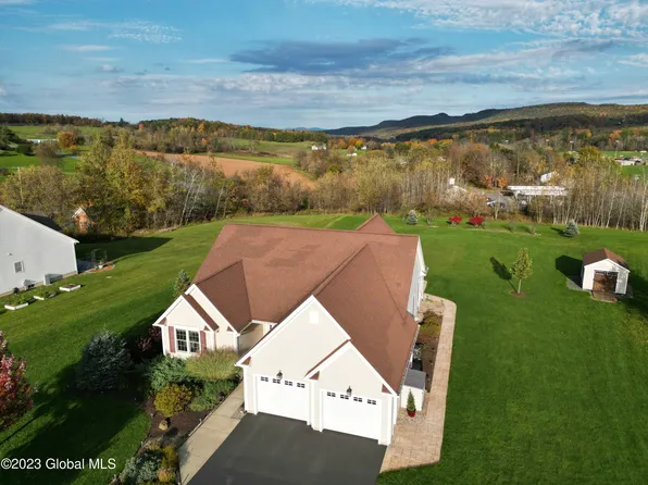 7 Brook Hill Drive, Troy, NY 12180