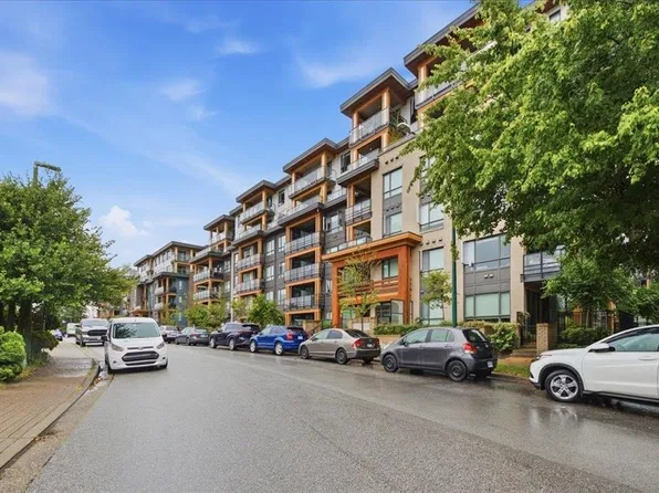 741 Anskar Ct #219, Coquitlam, BC V3J 0N3