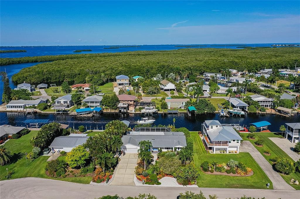 2219 Sanibel Blvd, Saint James City, FL 33956 | Zillow