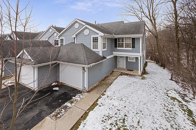 1st image of 48 Brook Park Ln