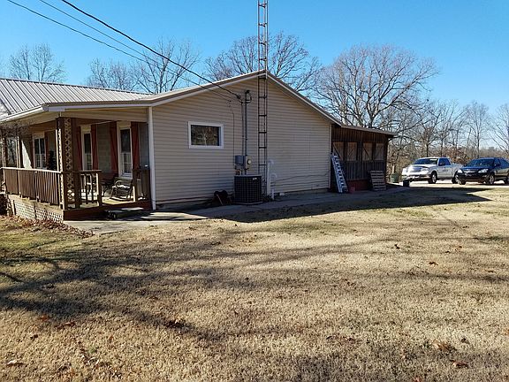 4th image of 4049 State Highway 259 N