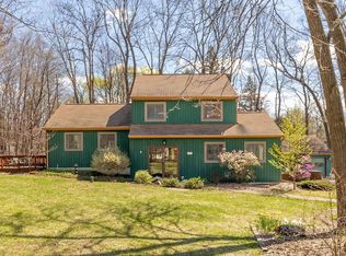 5157 Montgomery Rd, Fayetteville, NY 13066