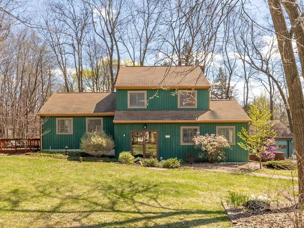 5157 Montgomery Rd, Fayetteville, NY 13066