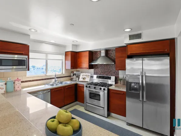 Butler Cabana by Wiseman