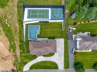 125 Hamilton Trl, Totowa, NJ