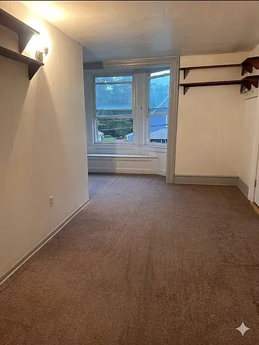 202 Main St #3 Photo 1