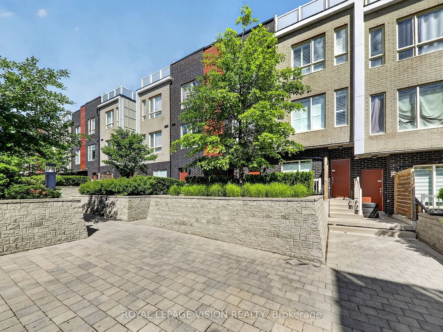 3 bed, $2,250 — Photo 3