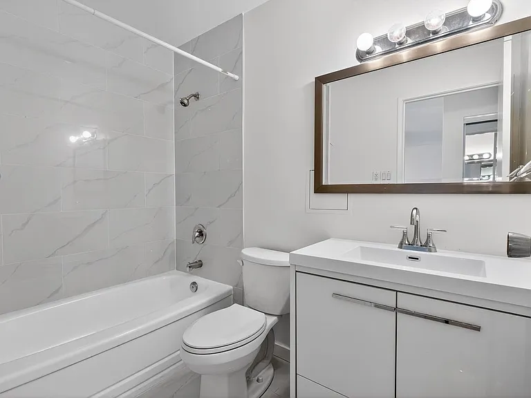 170 W 4th St #308 — Photo 10