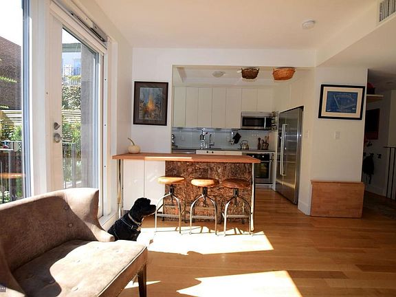 4th image of 138 Sackett St APT 1B