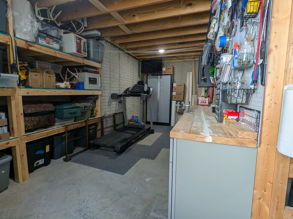 1617 Oliger Dr, Mahomet, IL 61853