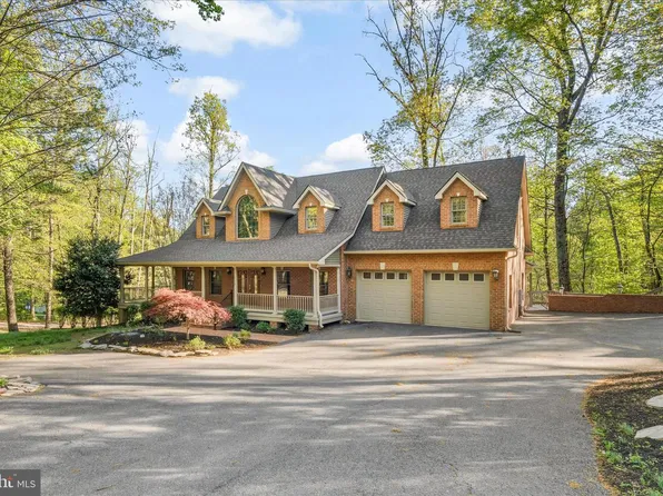 5019 Old Swimming Pool Rd, Frederick, MD 21703