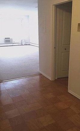 3rd image of 101 Lincoln Ave APT 4P