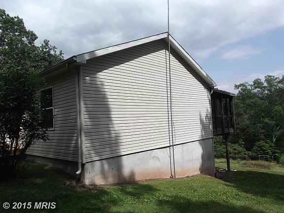 2nd image of 300 E Four Seasons Ln