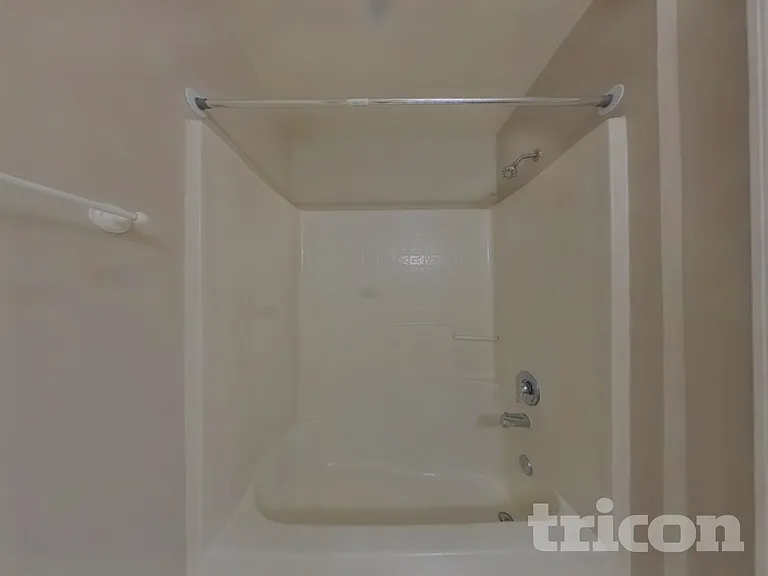 970 Cambridge Ct — Photo 16
