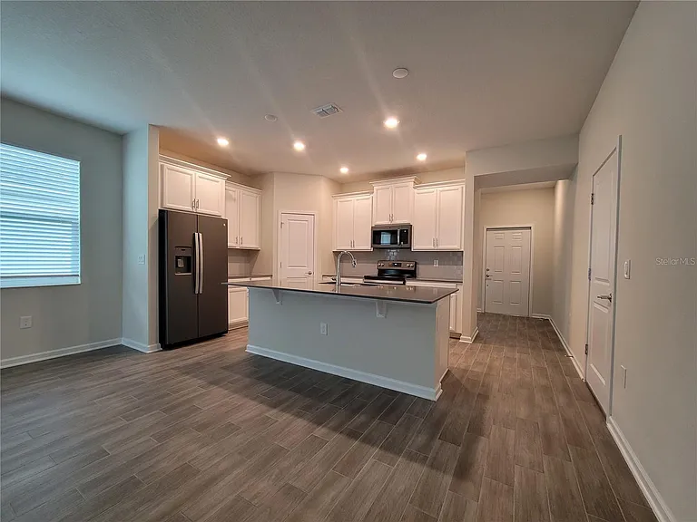 5579 Bakewell Pl — Photo 3