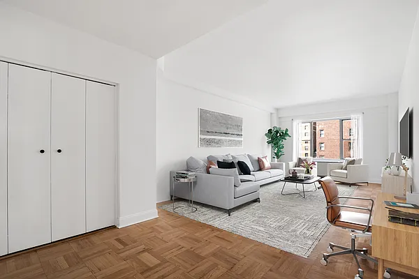 Sold by Compass | media 1