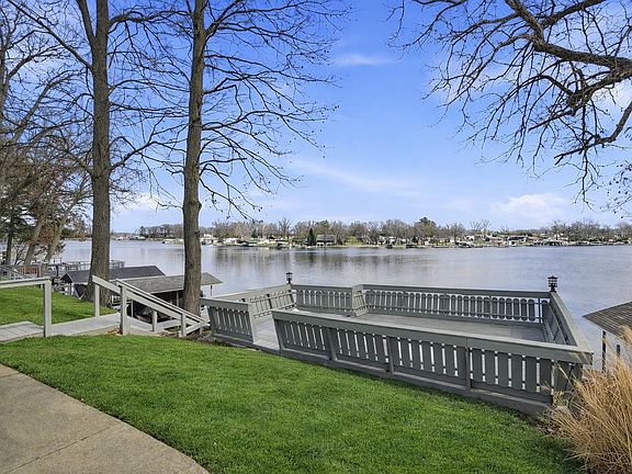 3rd image of 5671 N Stahl Rd