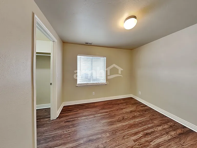 7128 N Kiowa Pkwy — Photo 22