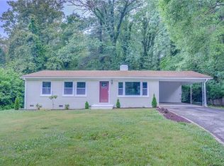 3021 Holly Hill Rd, Hendersonville, NC 28792