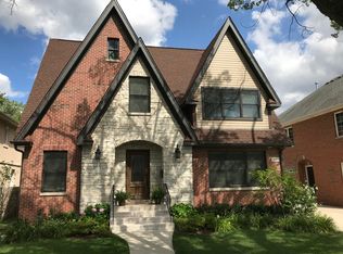 1717 Courtland Ave, Park Ridge, IL 60068