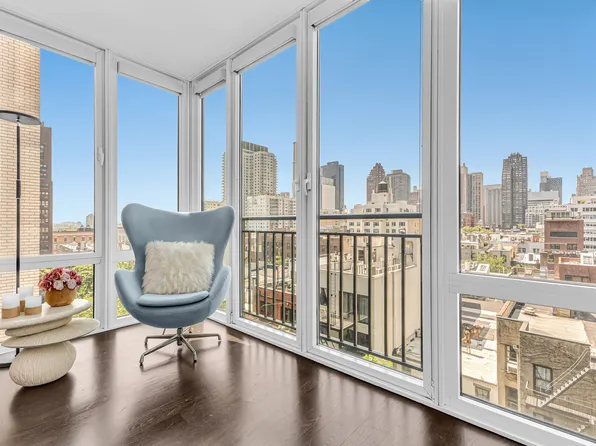 408 East 79th Street 8B image 3 of 9