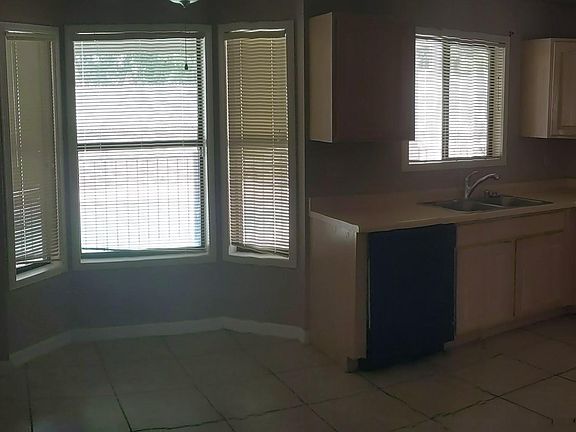 5th image of 4337 Loma Hermosa Dr