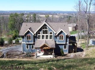 190 Treetops Dr, State College, PA 16801