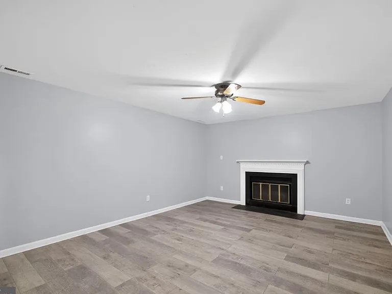 12909 Summer Hill Dr — Photo 4