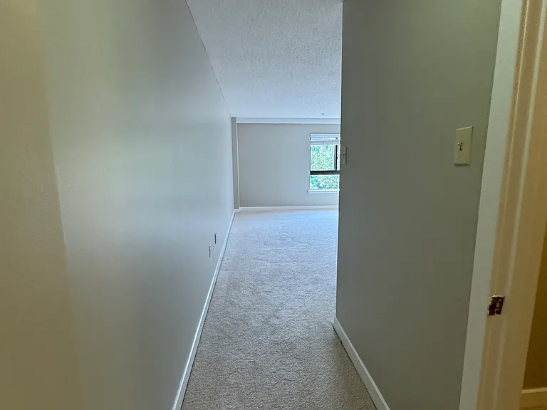 1151 Beacon St — Photo 8