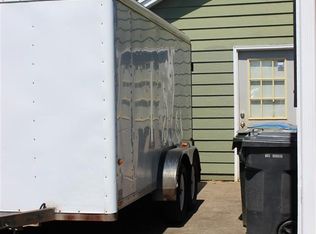 1049 2nd St NW, Salem, OR 97304