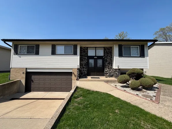 1700 W Byron Ave, Addison, IL 60101