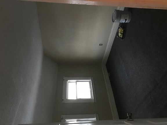 2nd image of 1133 Cooper Ave SE