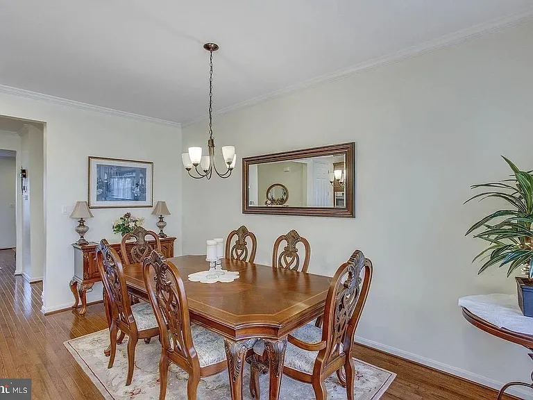 216 Apricot St — Photo 12