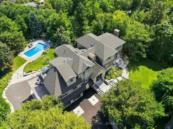1296 Dundas St, Burlington, ON L7P 0S6