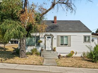 582 NE D St, Willamina, OR 97396