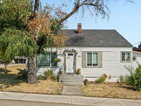 582 NE D St, Willamina, OR 97396