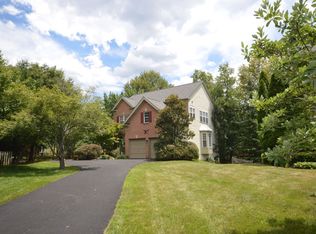 12279 Scotts Mill Dr, Bristow, VA 20136