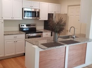 10 Birch Glen Dr, Waterford, NY 12188