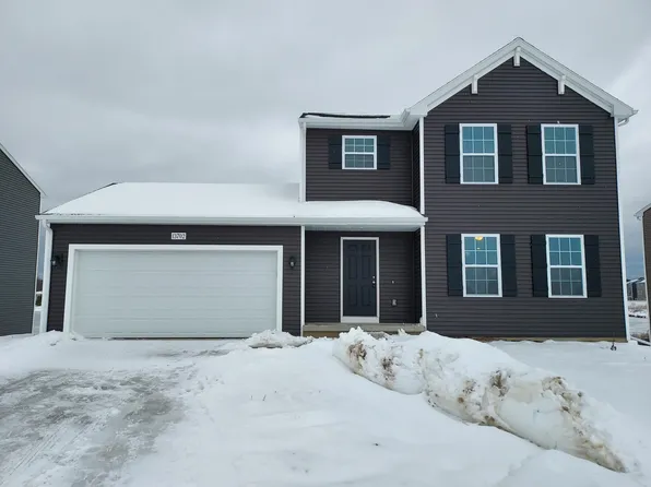 13702 Oasis Ave, Holland, MI 49424