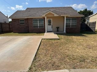 919 E 17th St, Odessa, TX 79761