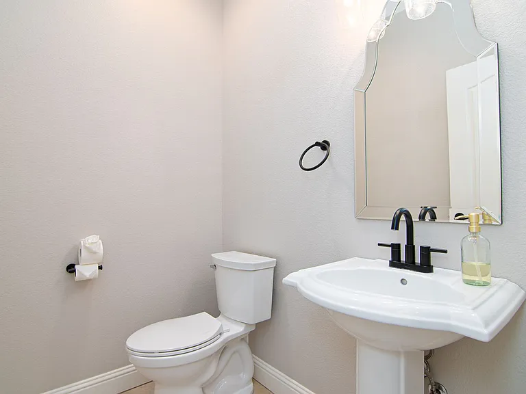 5508 La Jolla Cv — Photo 25