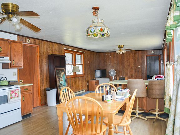 3rd image of 399 Church Hill Road