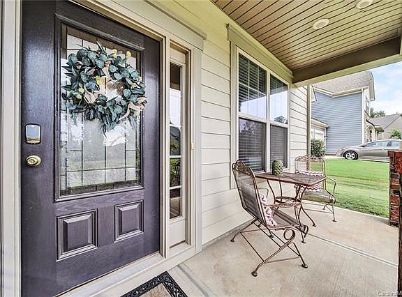 2nd image of 512 Cornell Dr