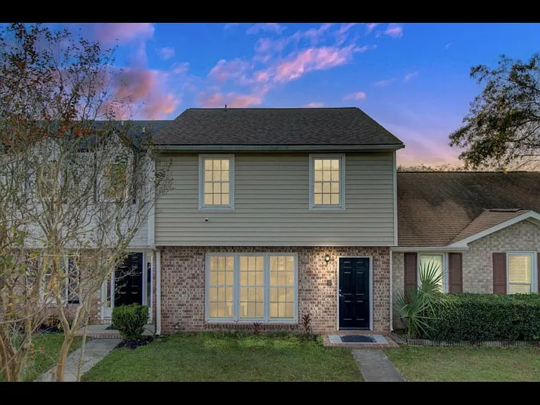 5565 E Shirley Dr — Photo 1