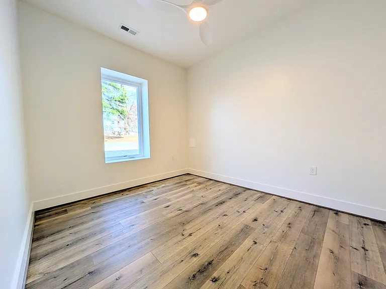 5900 Fort Ave #2 — Photo 6